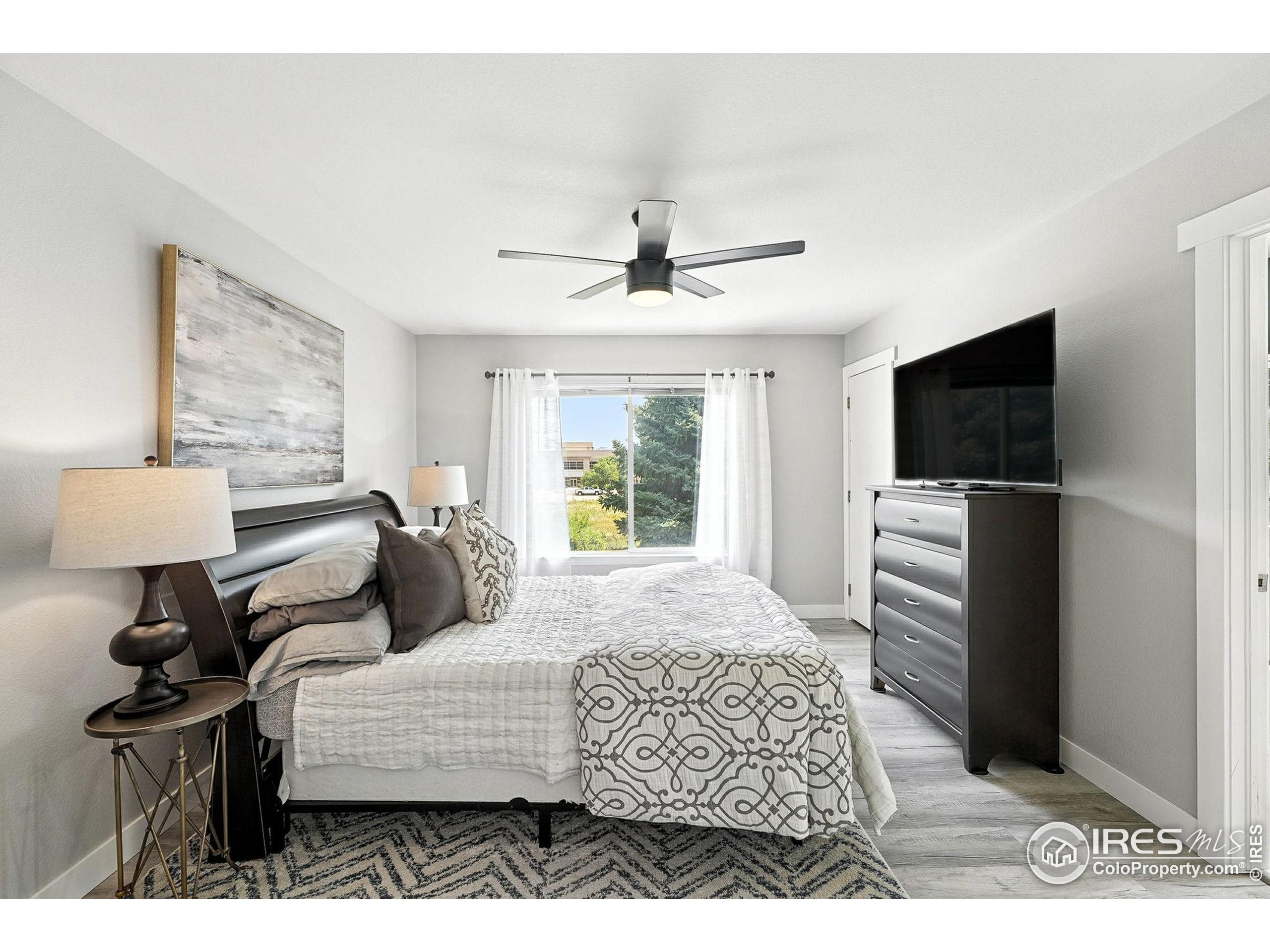 1818 Clover Creek Dr