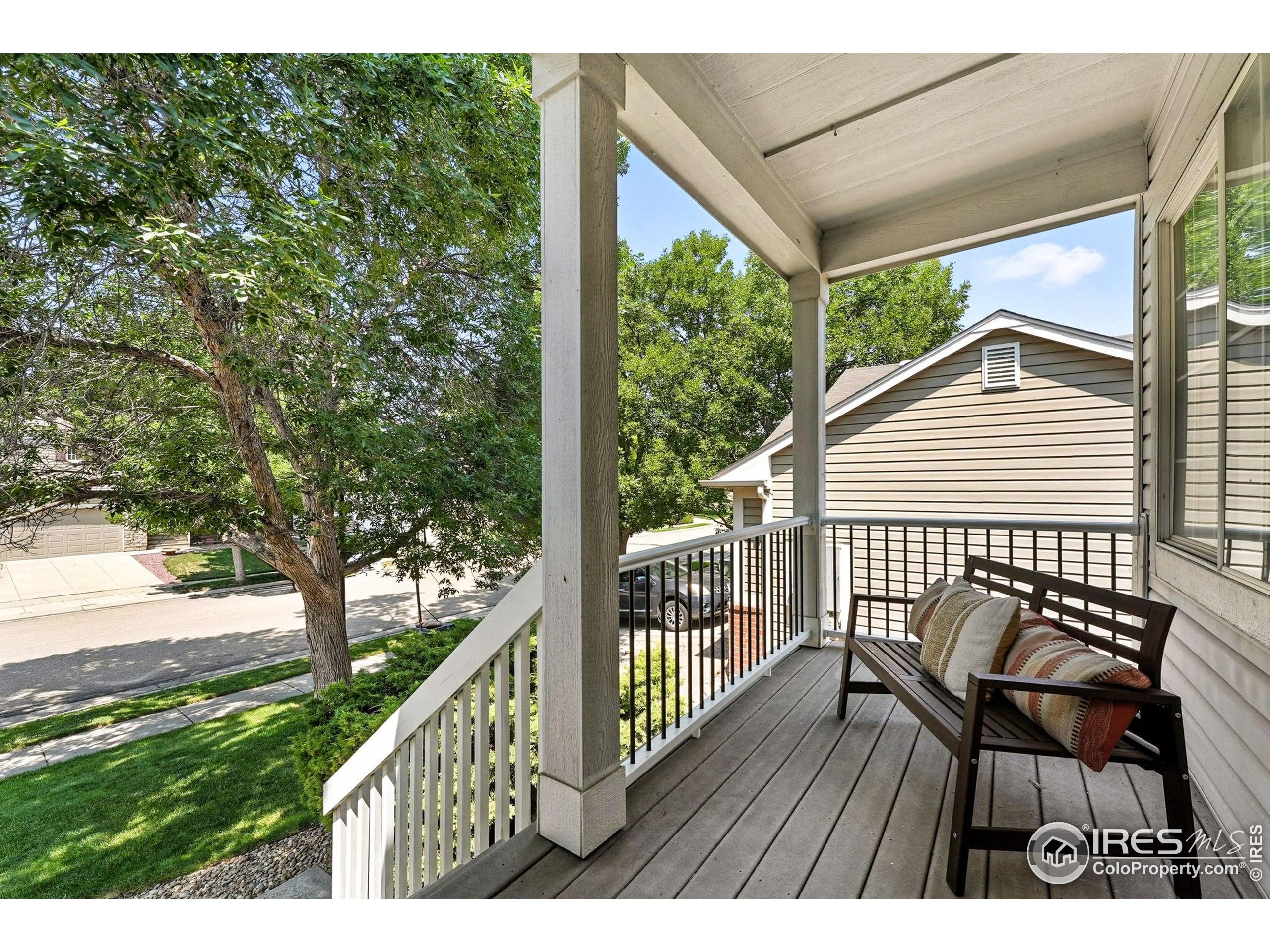 1818 Clover Creek Dr