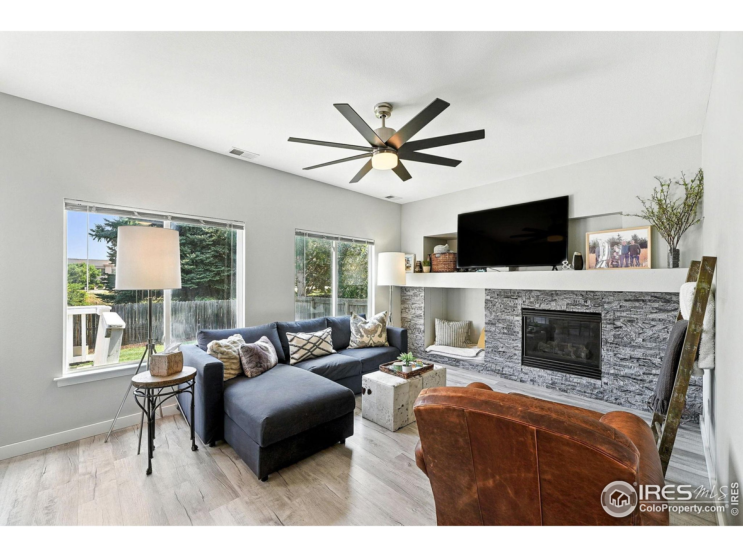 1818 Clover Creek Dr