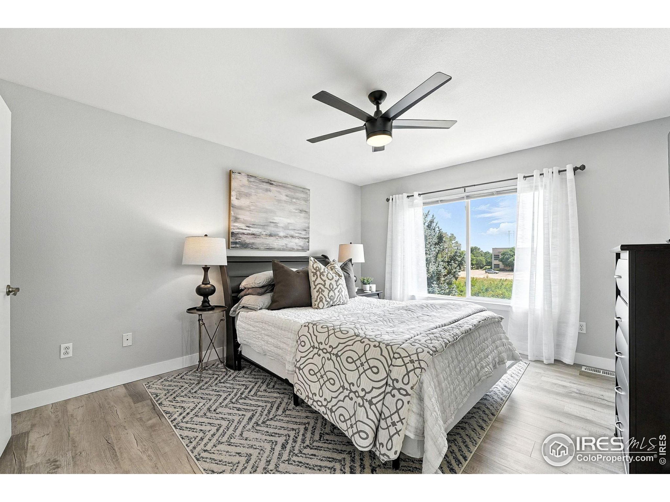 1818 Clover Creek Dr