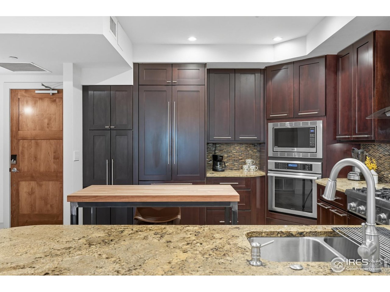 2801 Pennsylvania Ave 203