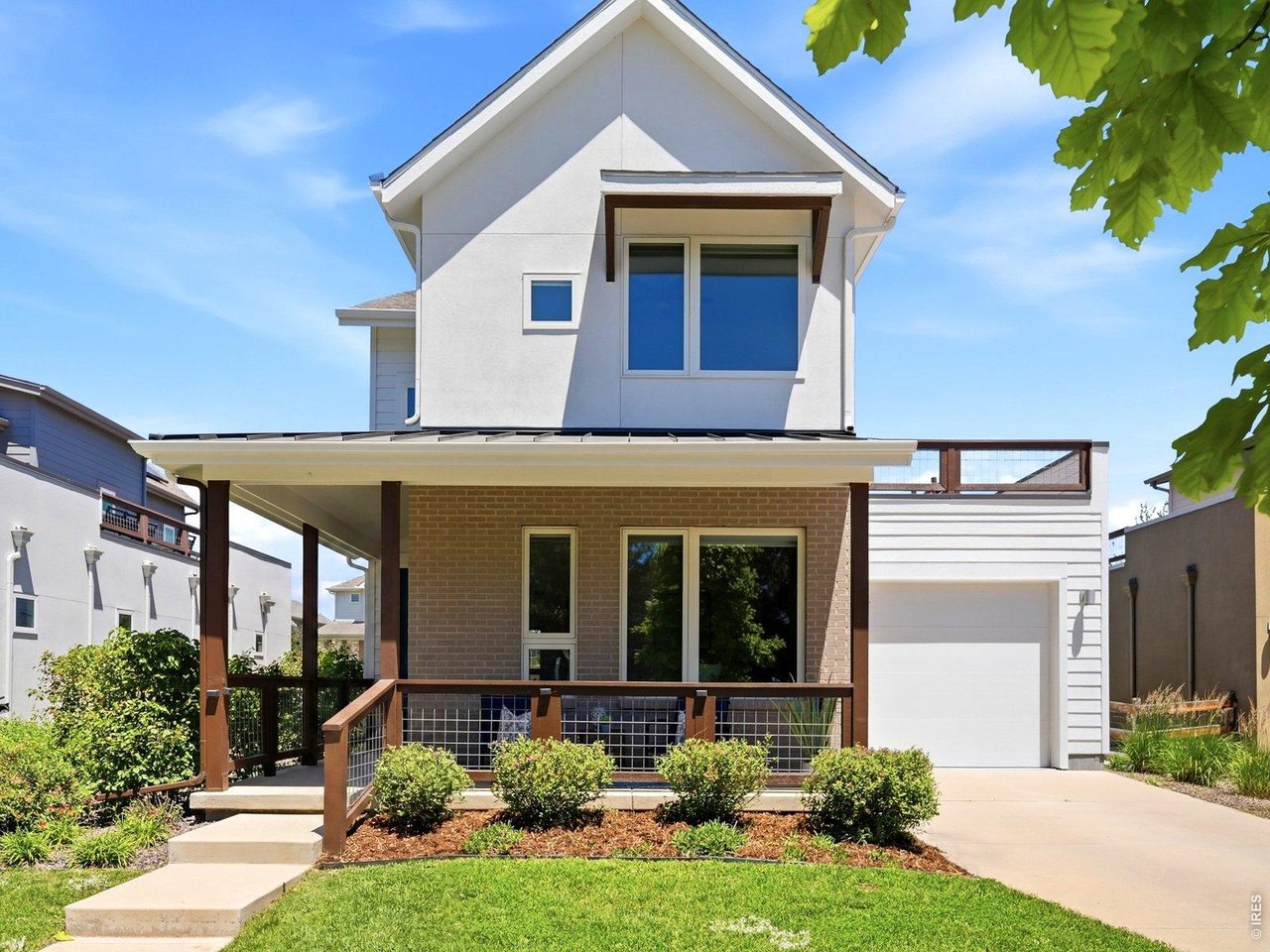 835 Yellow Pine Ave