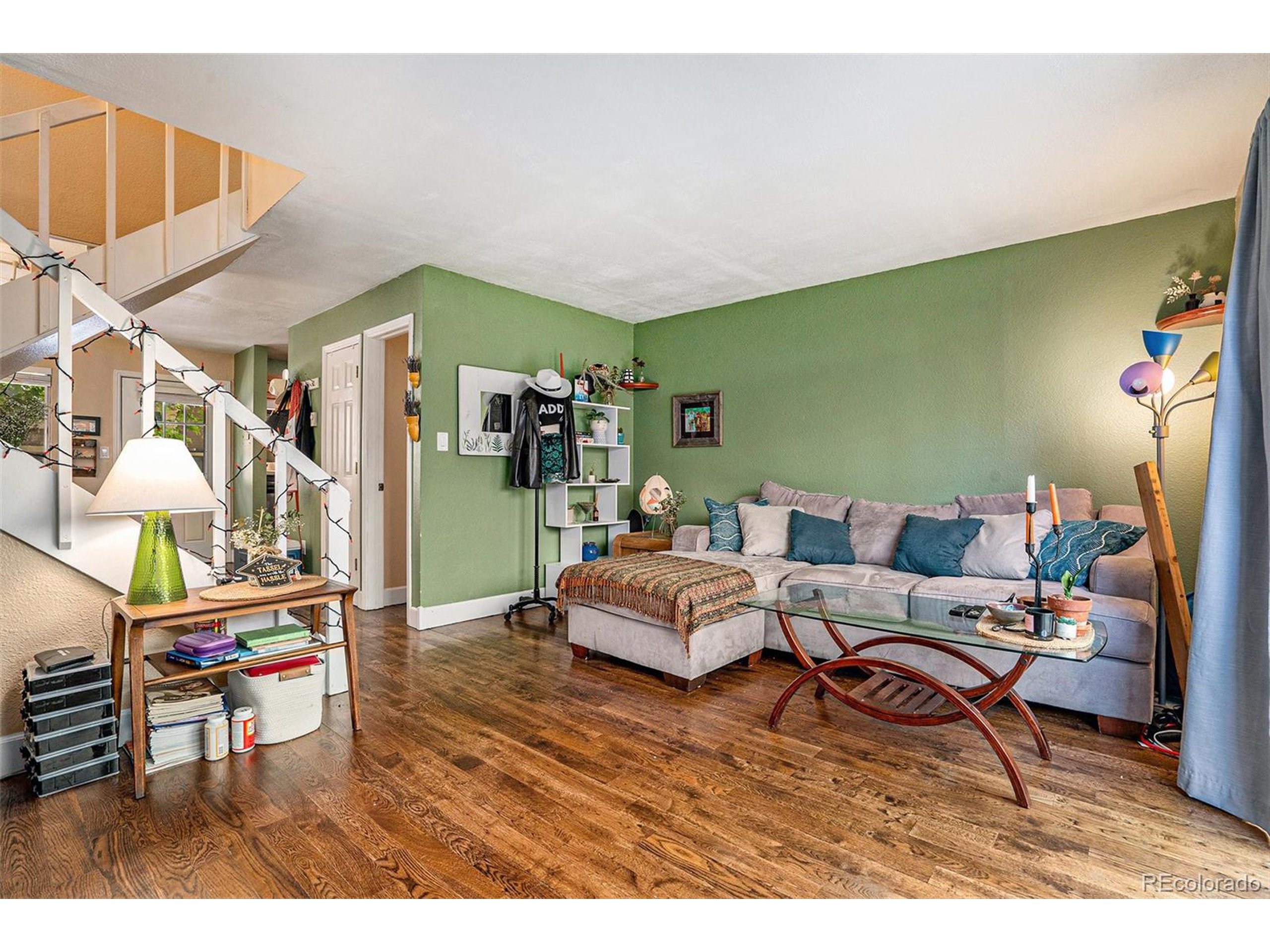 3363 Madison Ave V122