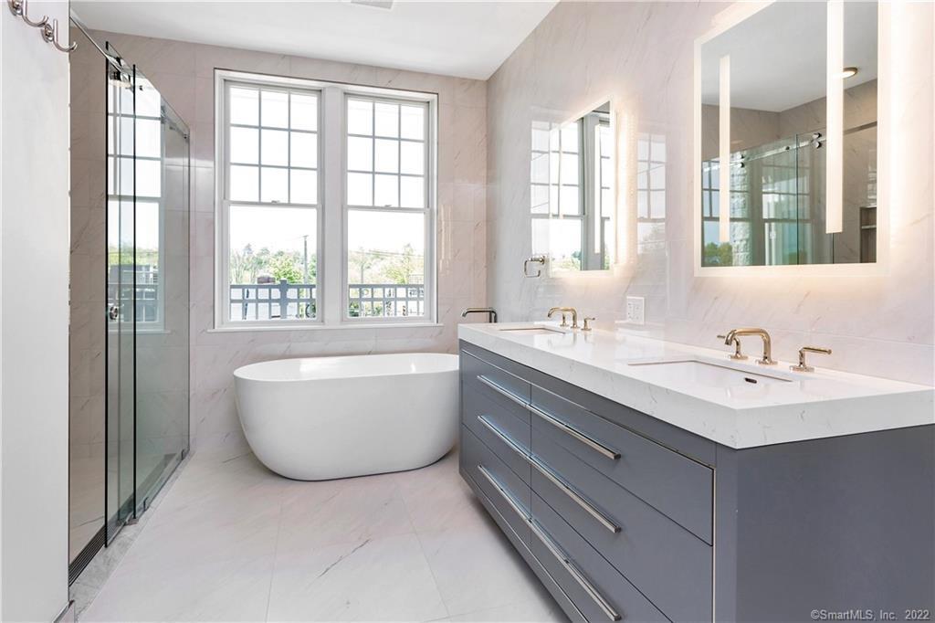 180 Park Street Unit: 102