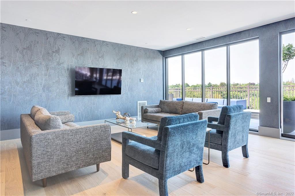 180 Park Street Unit: 102