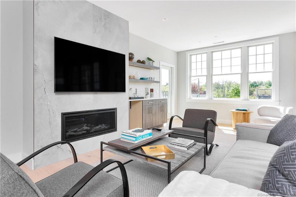 180 Park Street Unit: 102