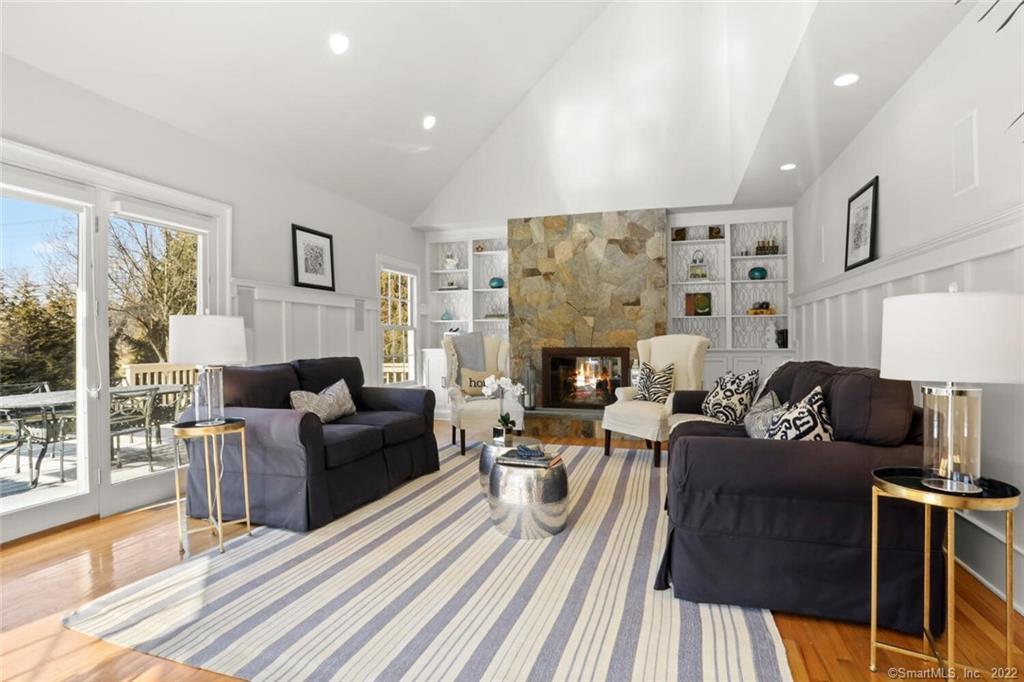 1685 Boston Post Road