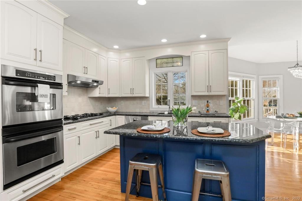 1685 Boston Post Road