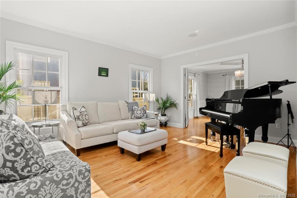 1685 Boston Post Road