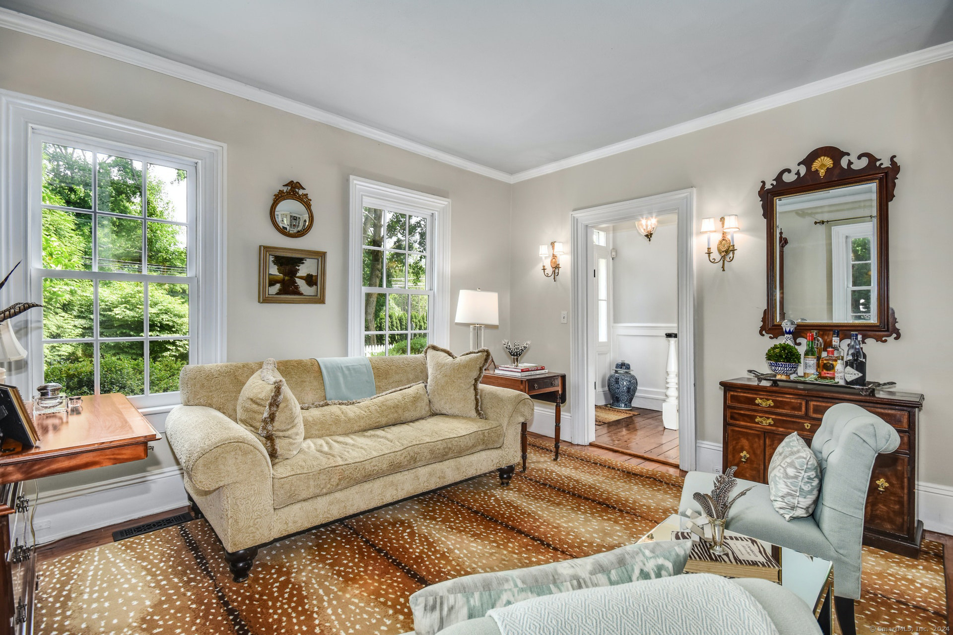 202 Old Kings Highway North