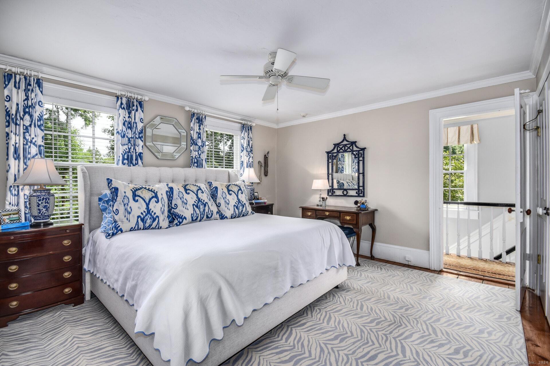 202 Old Kings Highway North
