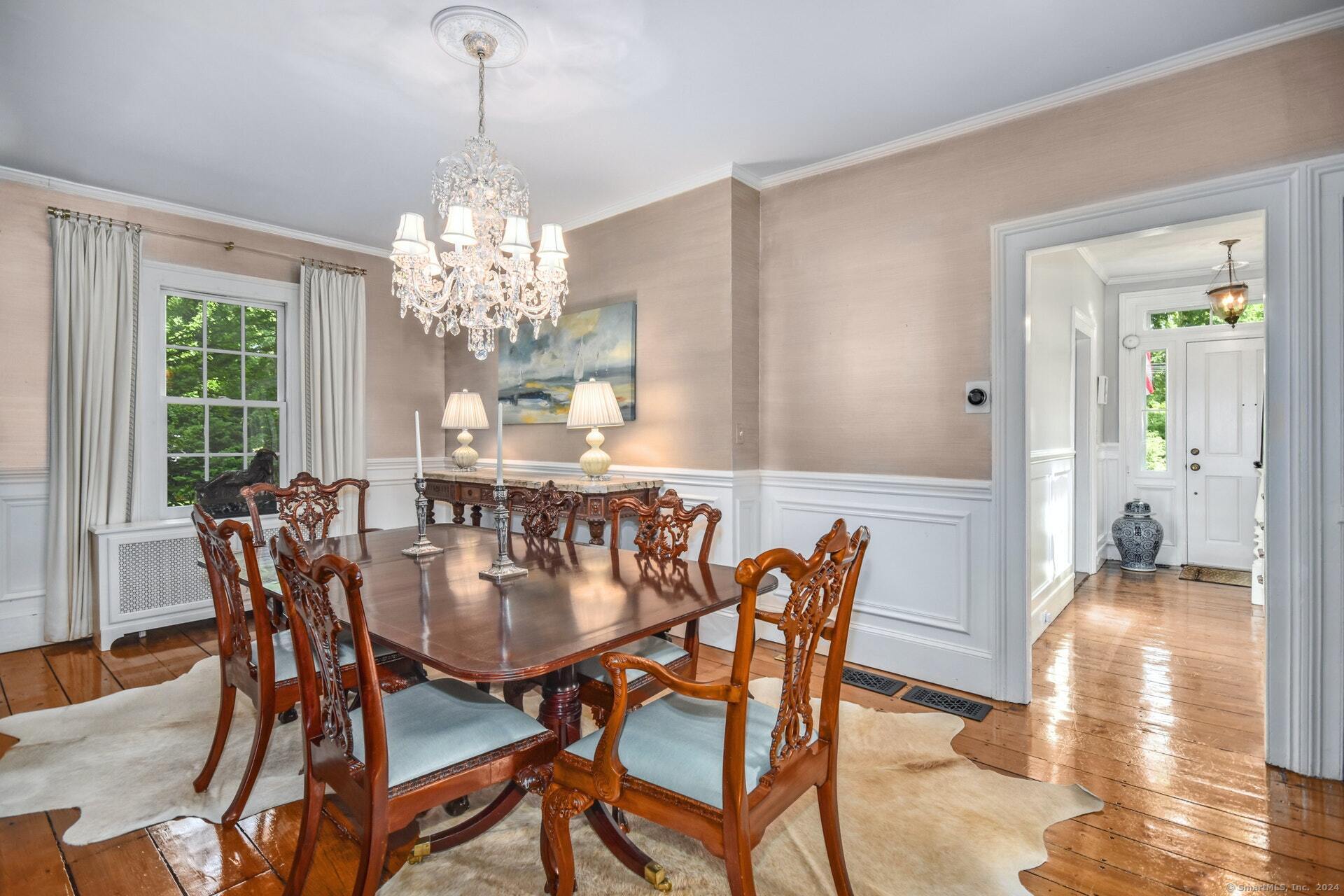 202 Old Kings Highway North