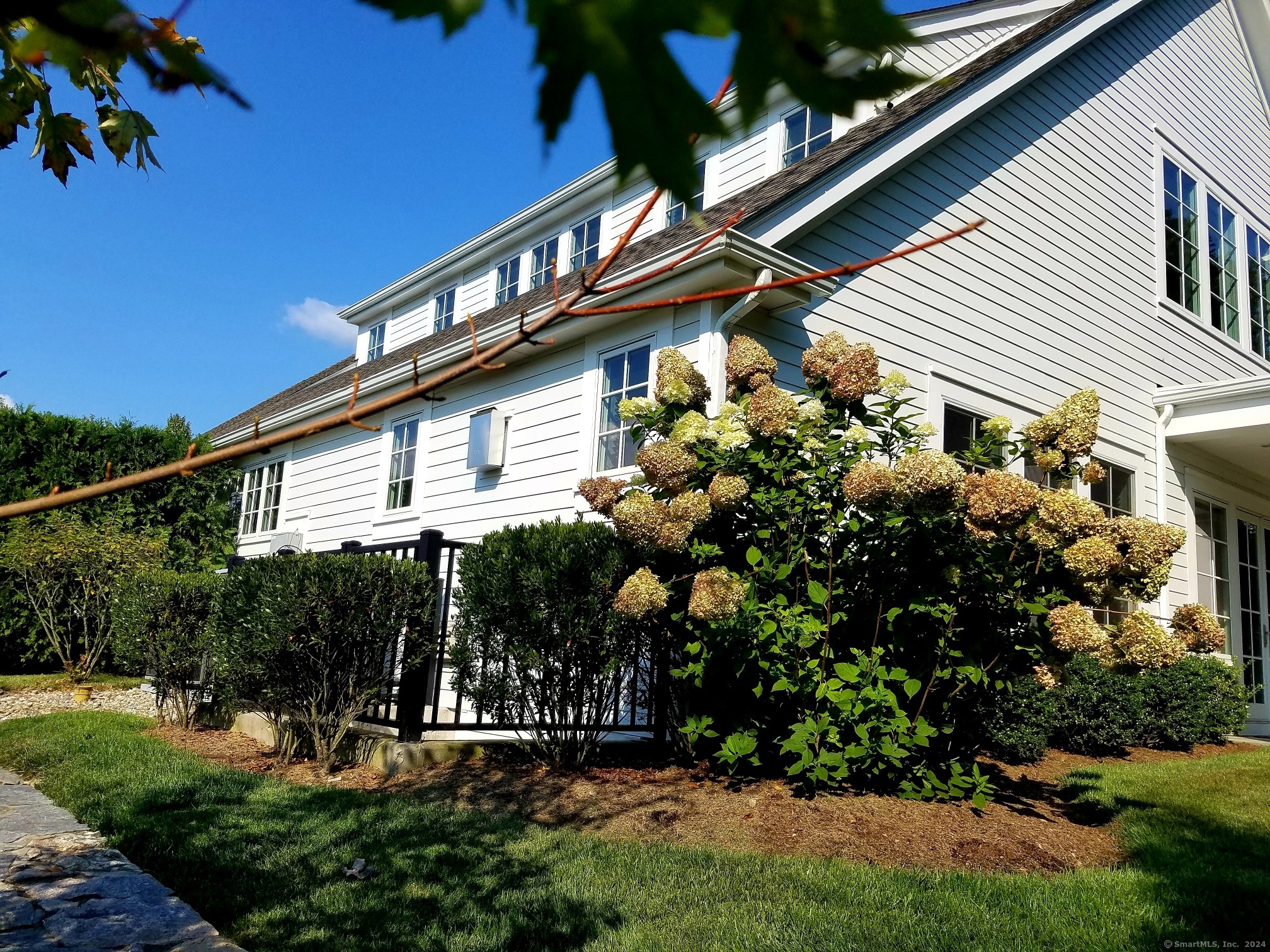 71 Kensett Lane 71