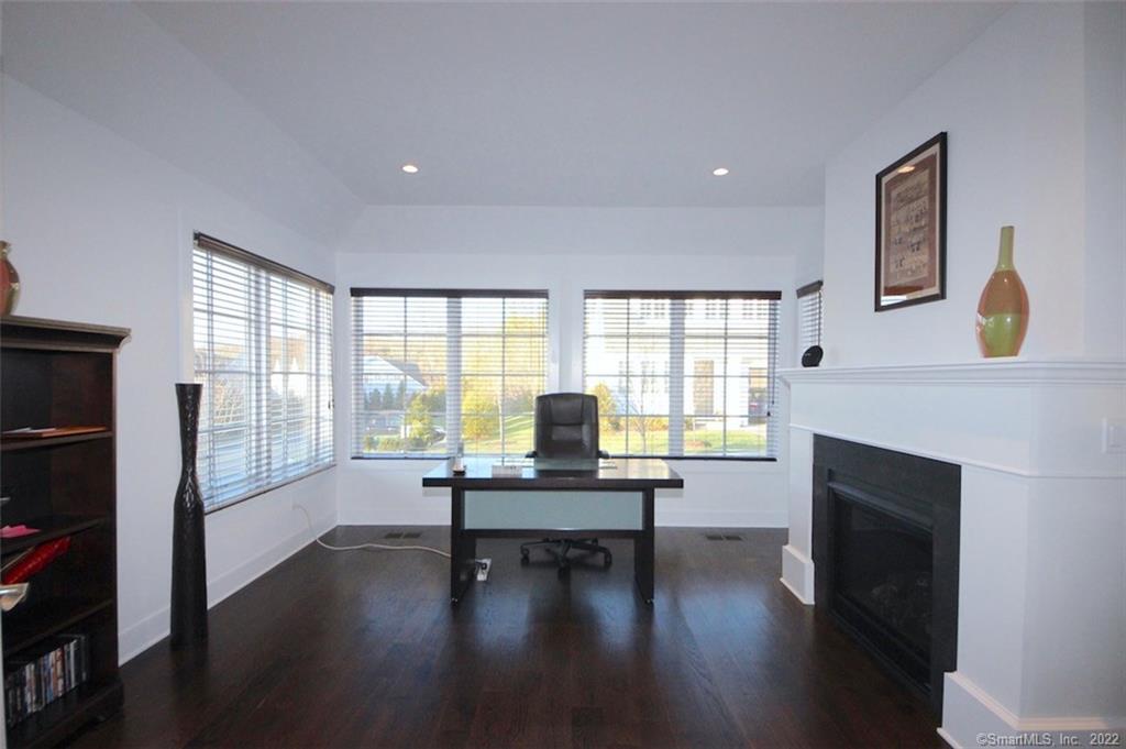 71 Kensett Lane 71