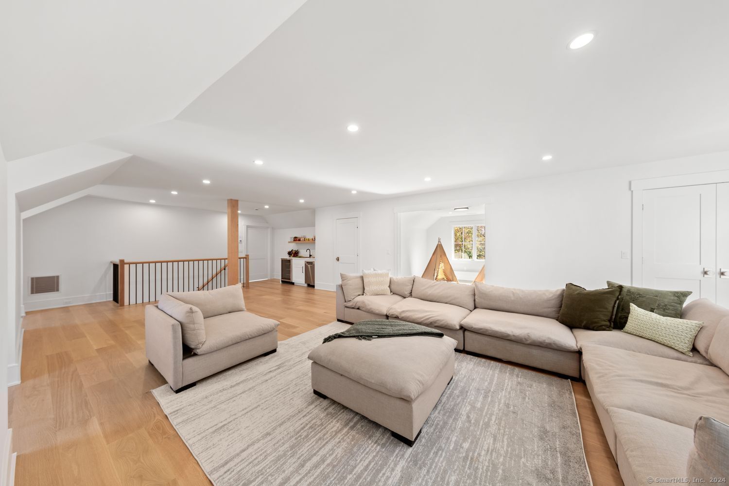 77 Stanton Road