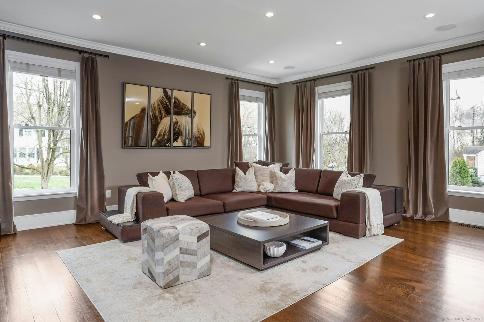 15 Cliff Avenue
