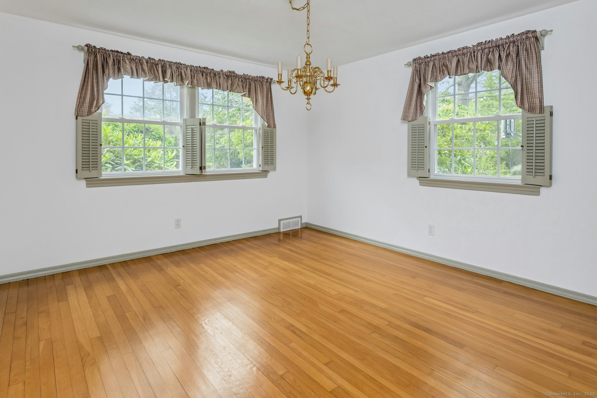 54 Oak Grove Place