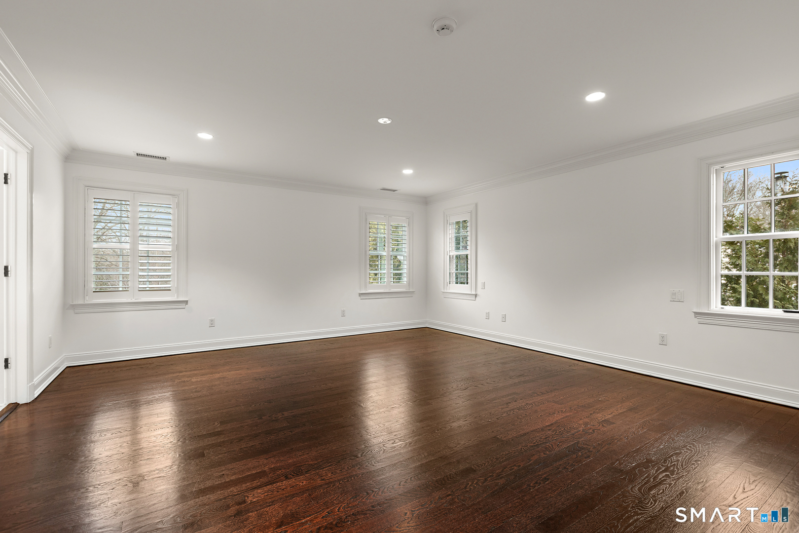 93 Mansfield Avenue