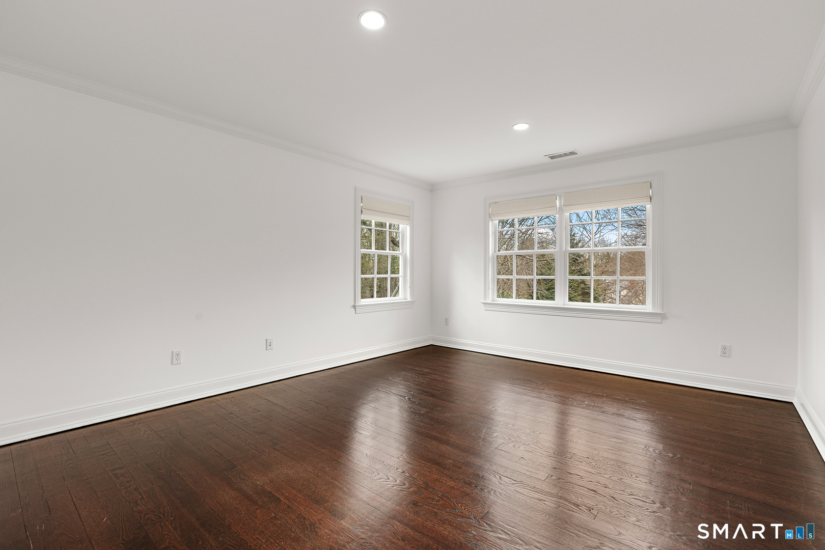 93 Mansfield Avenue