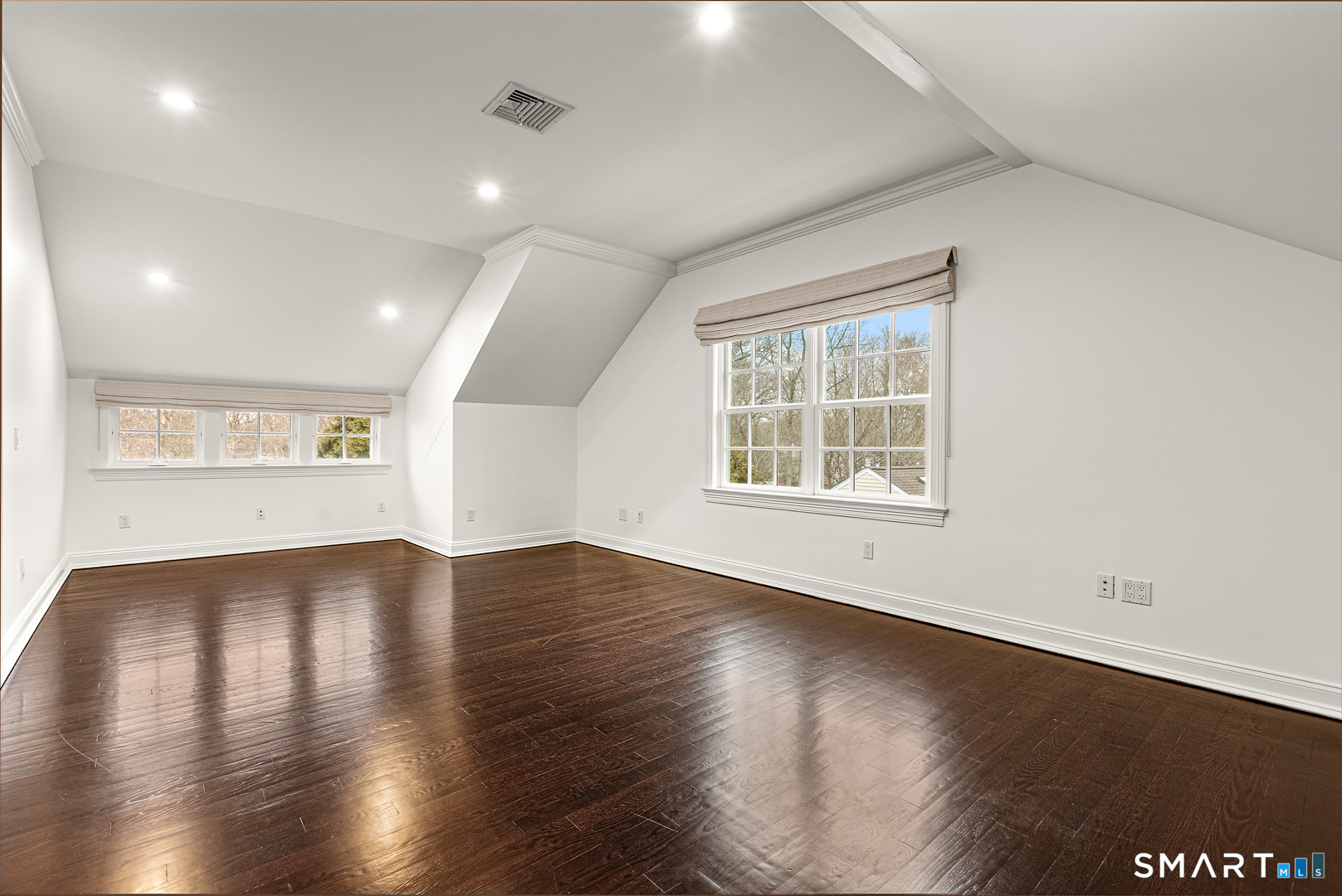 93 Mansfield Avenue