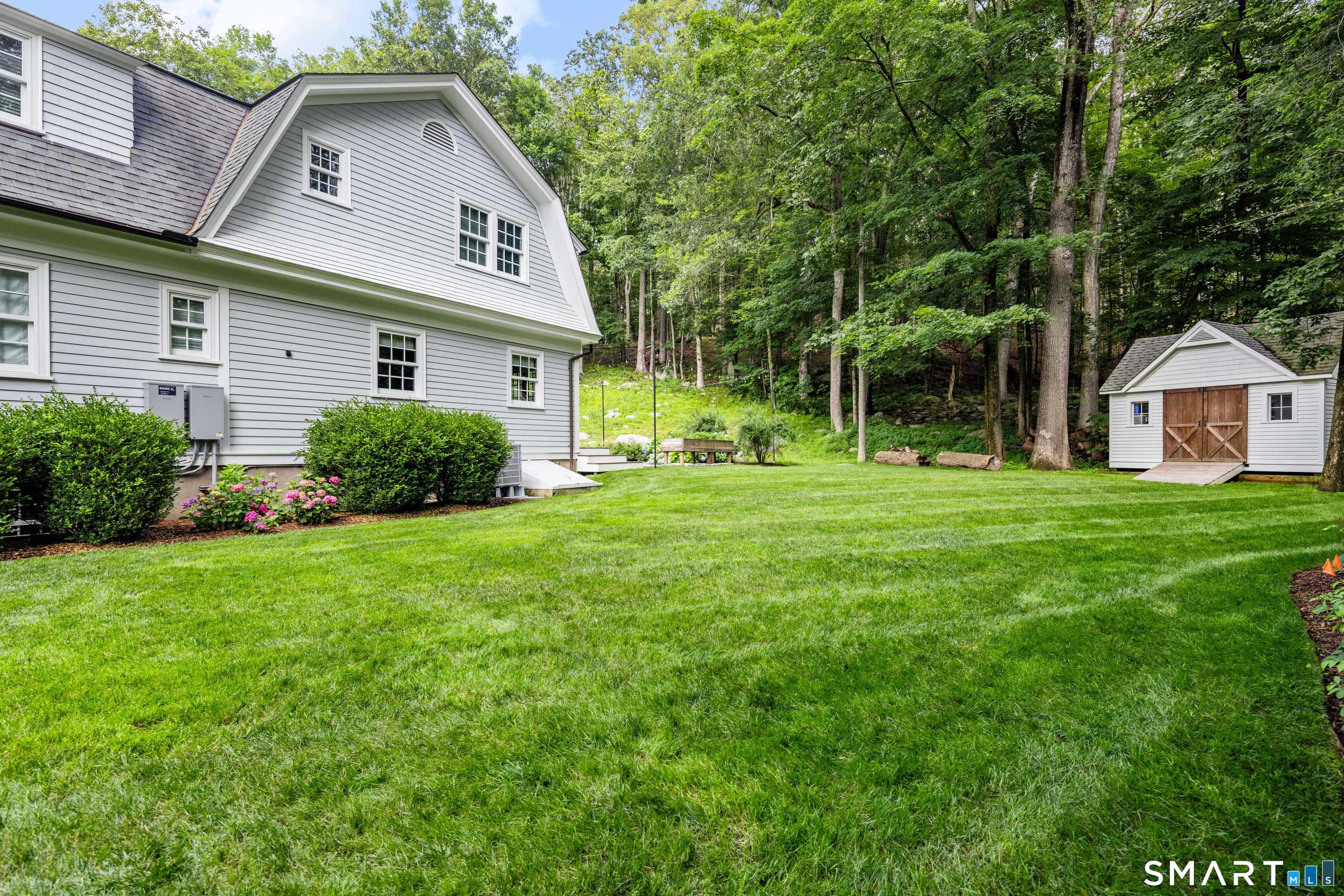 99 Hickok Road
