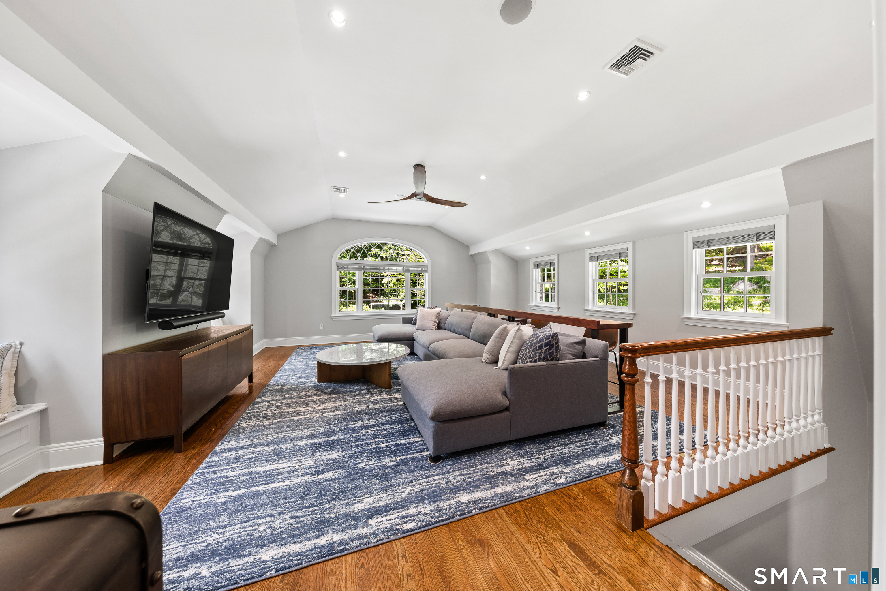 99 Hickok Road