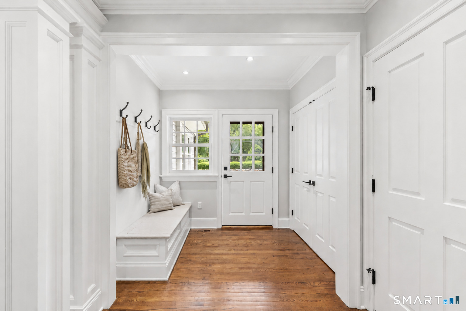 99 Hickok Road