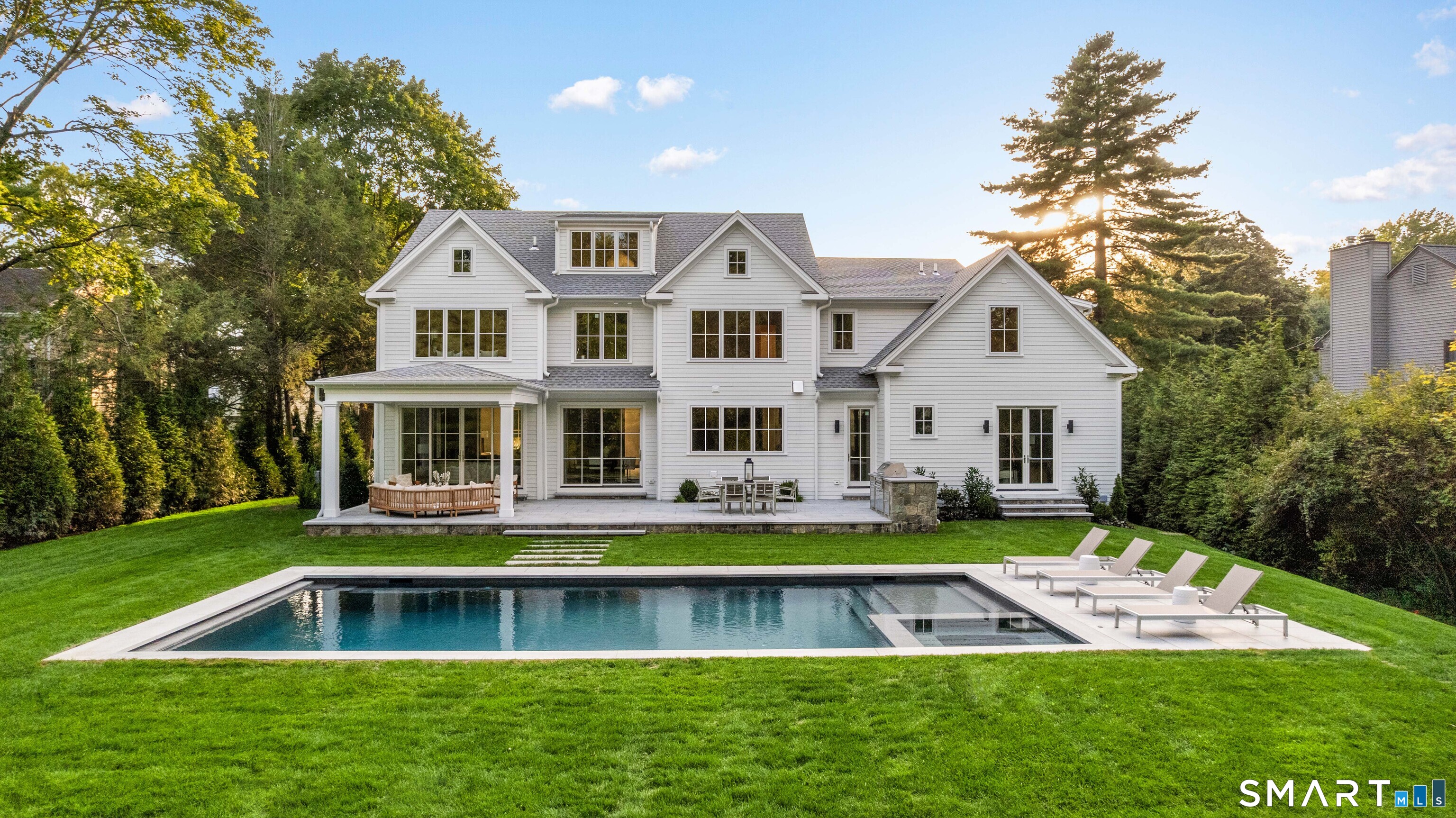 24 Oak Grove Place