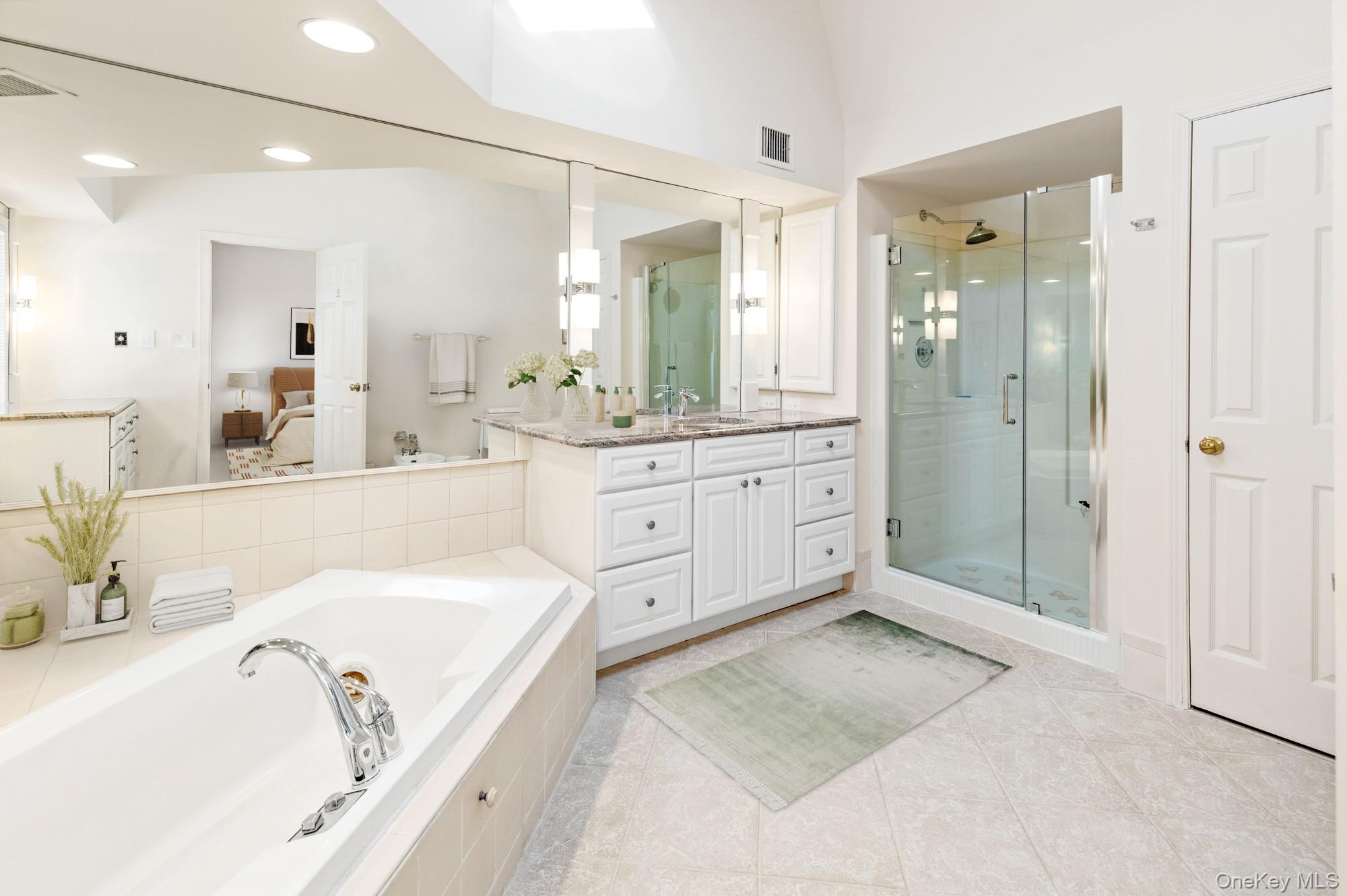 520 Hampton Road Unit: 5