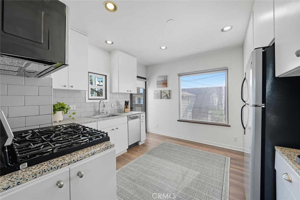 315 Marine Place