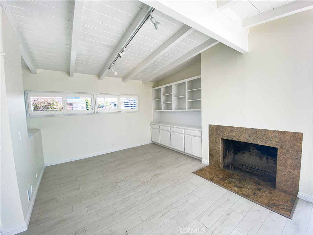 233 6th Street