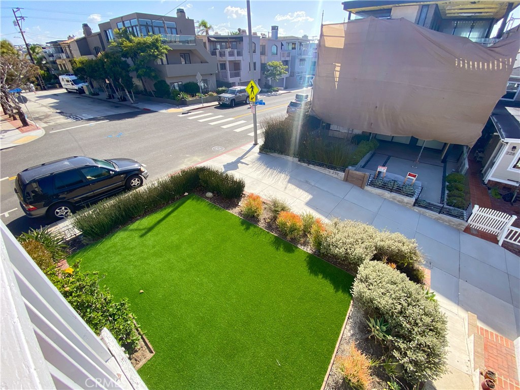 233 6th Street