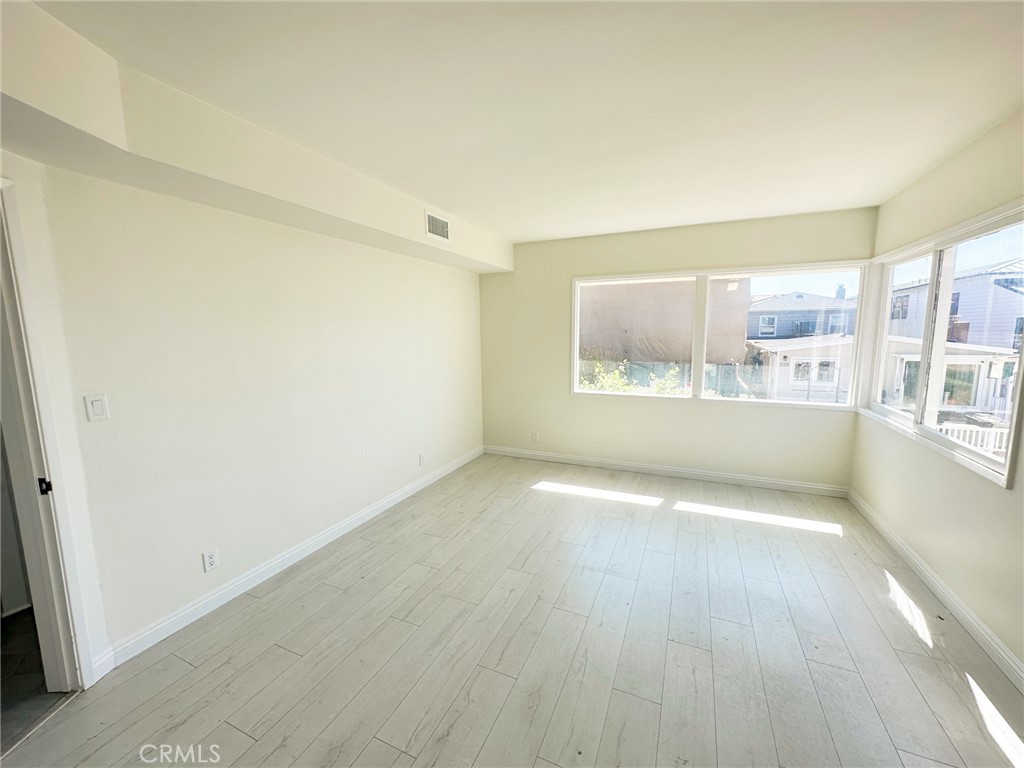 233 6th Street