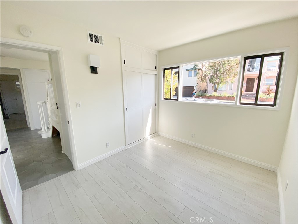 233 6th Street