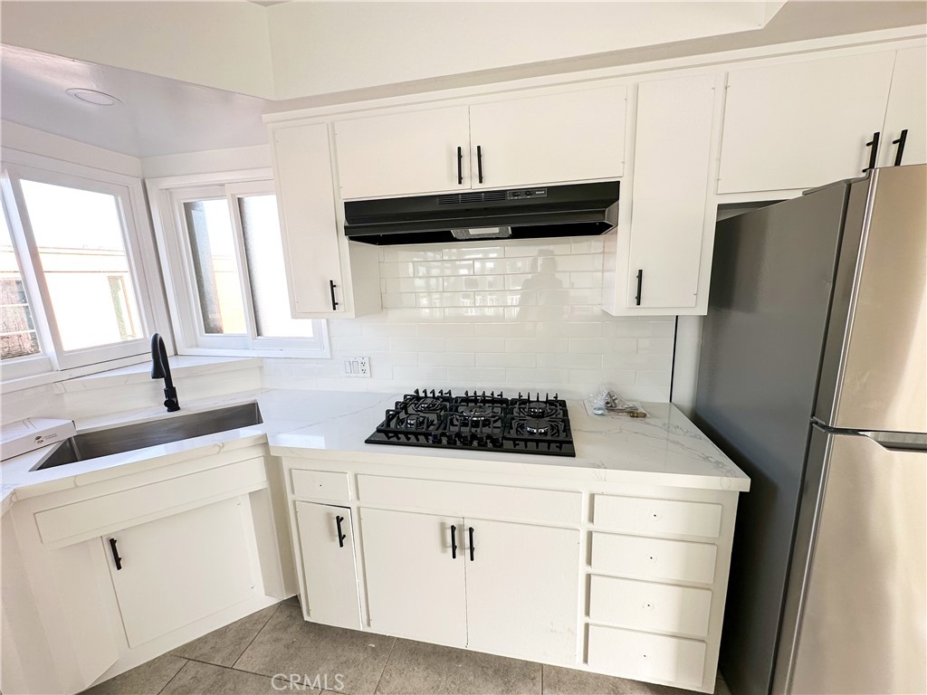 233 6th Street