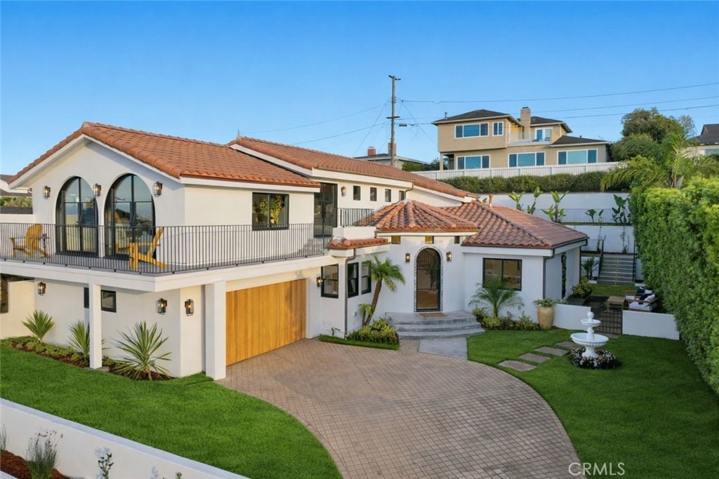 406 Via Mesa Grande