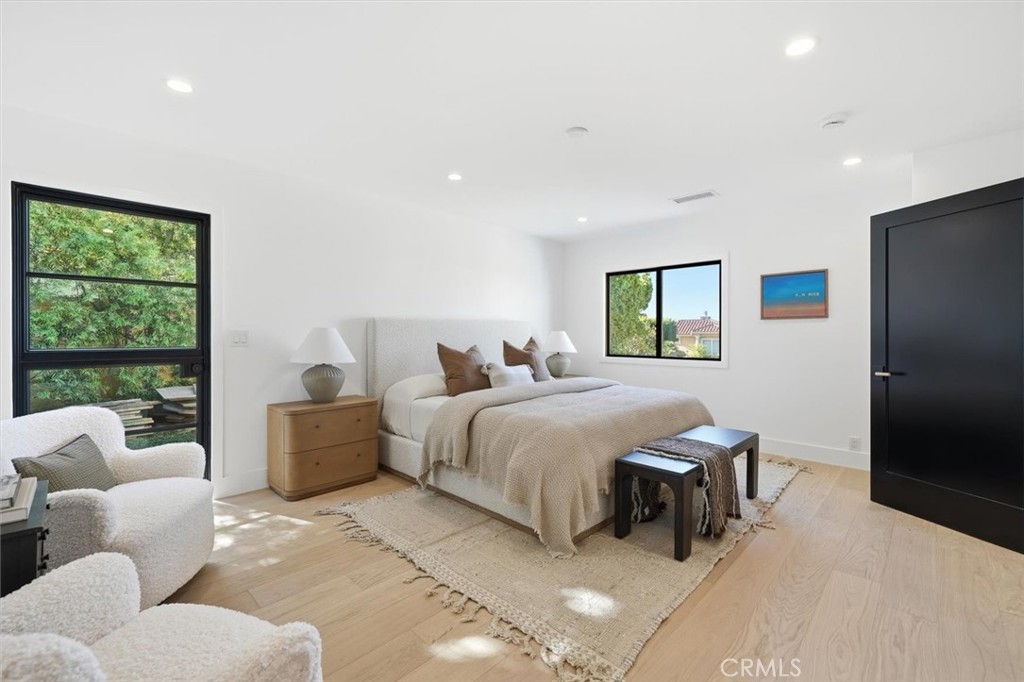 406 Via Mesa Grande
