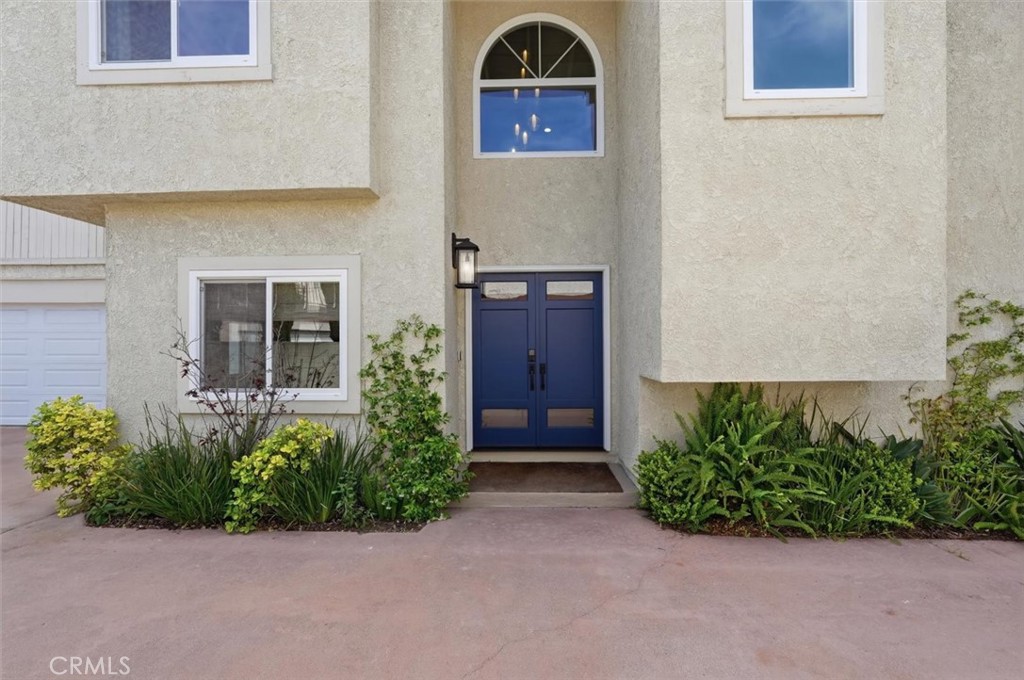 2220 Clark Ln #B