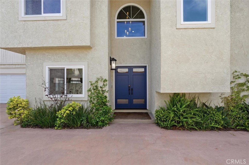 2220 Clark Ln #B
