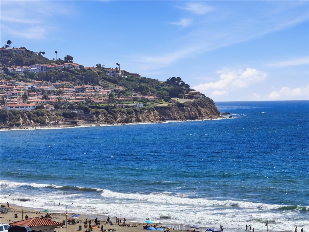 320 Paseo De La Playa #E