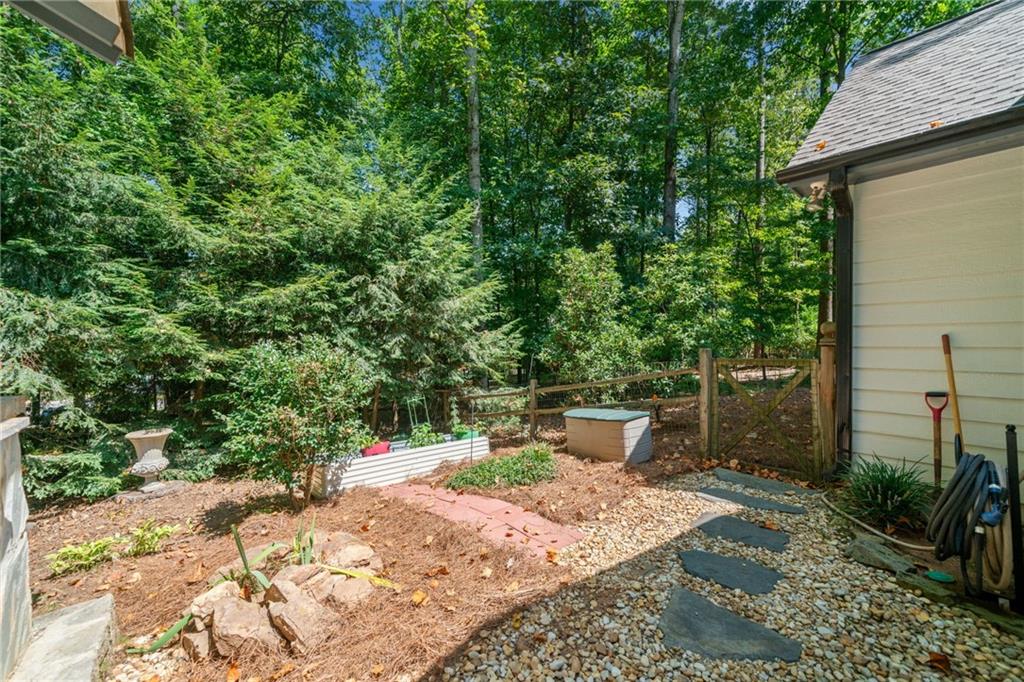 193 Colonial Drive