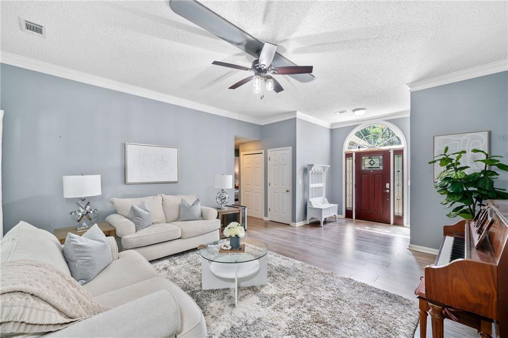 193 Colonial Drive