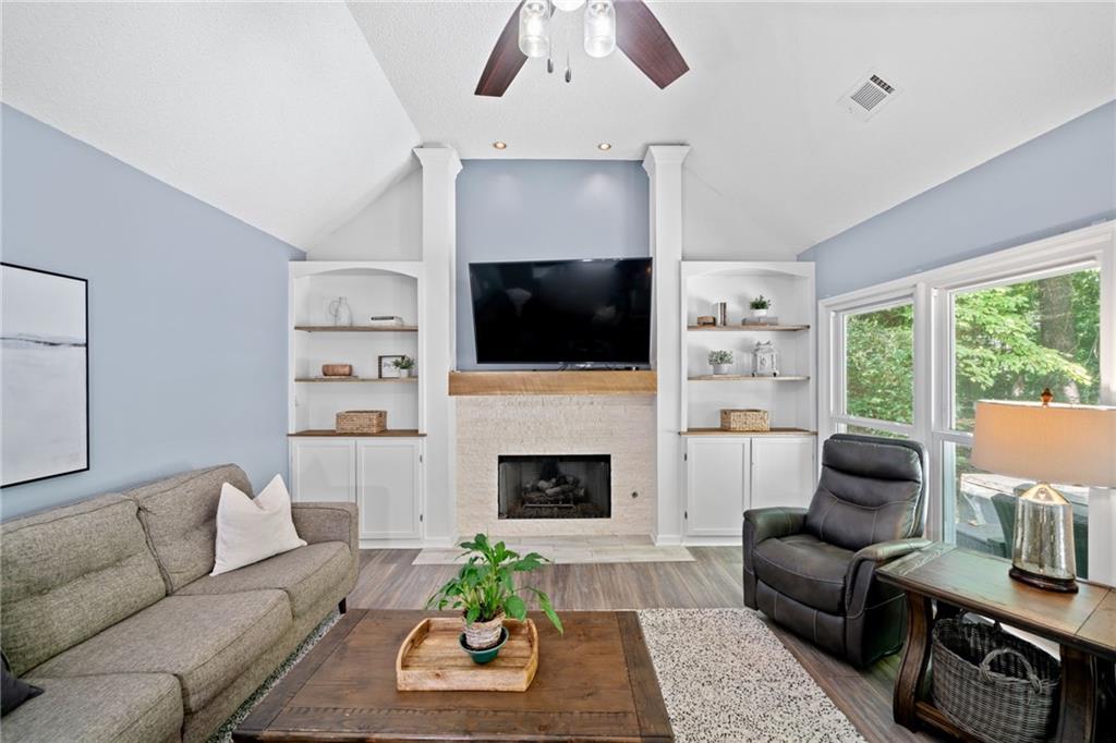 193 Colonial Drive
