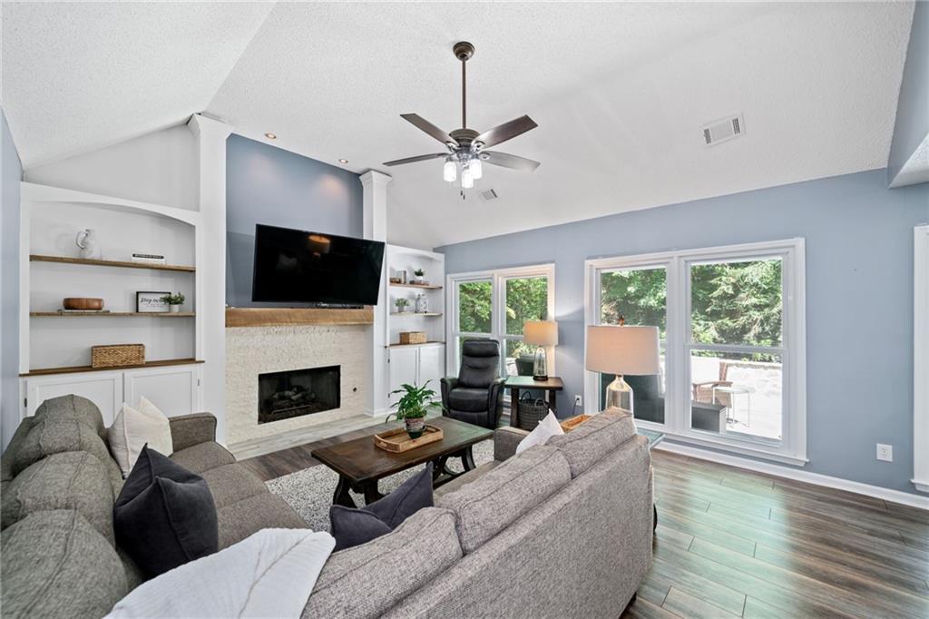 193 Colonial Drive