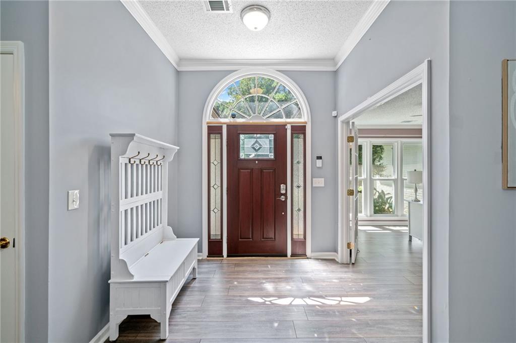 193 Colonial Drive