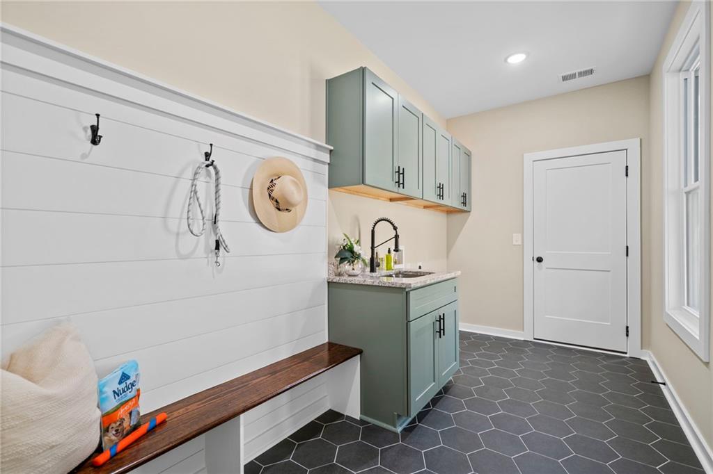 100 Pickens Street