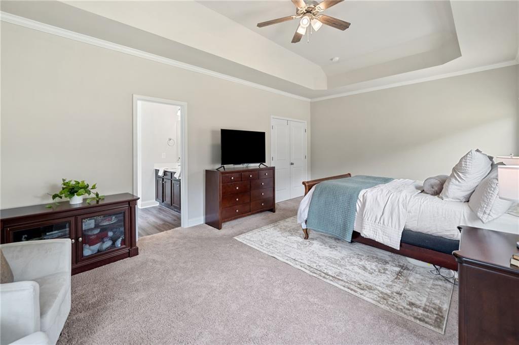 31 Village Trace