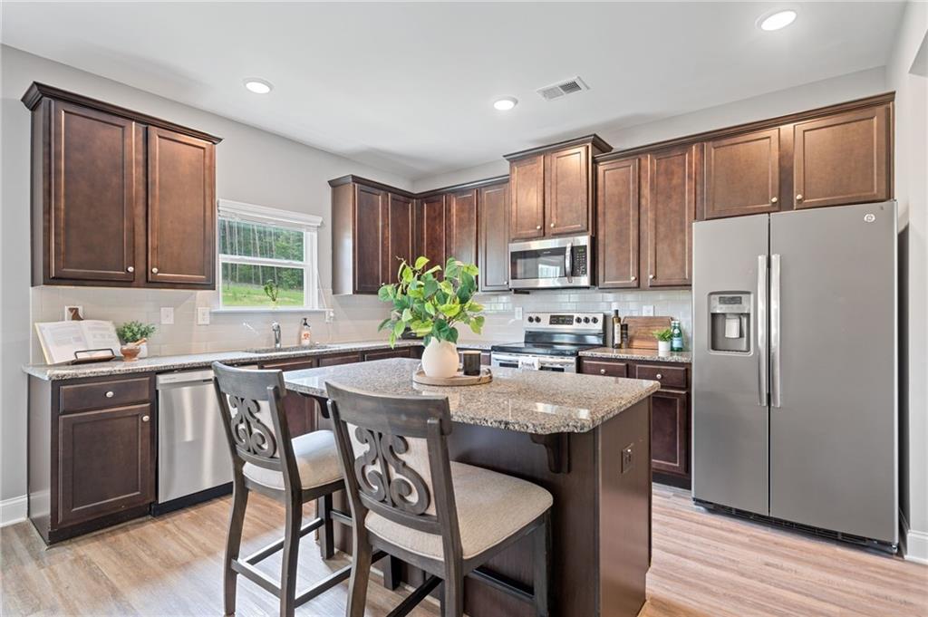 31 Village Trace