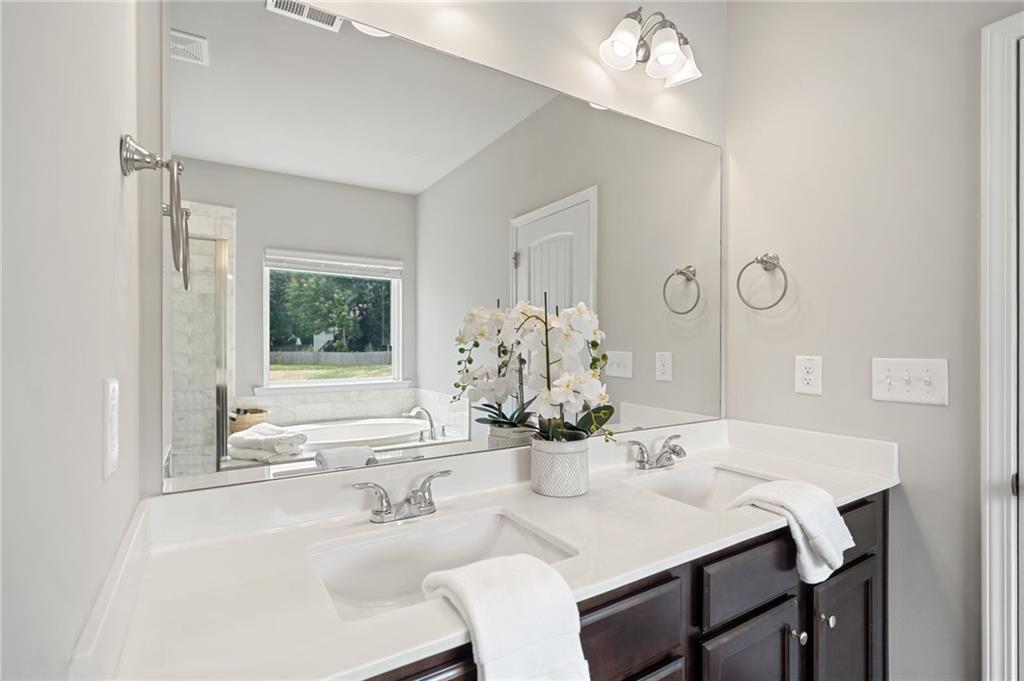 31 Village Trace