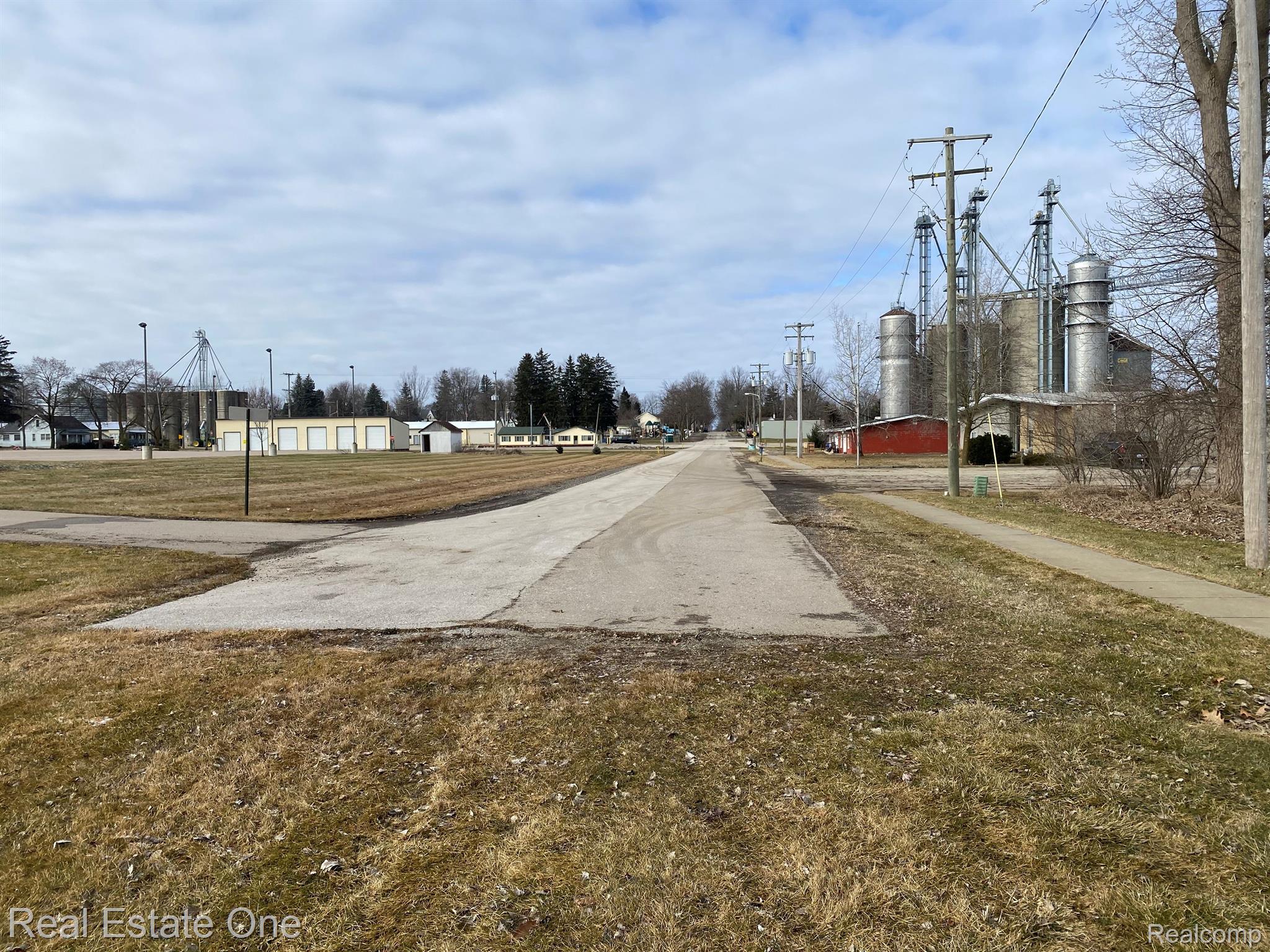 0000 HURON ST